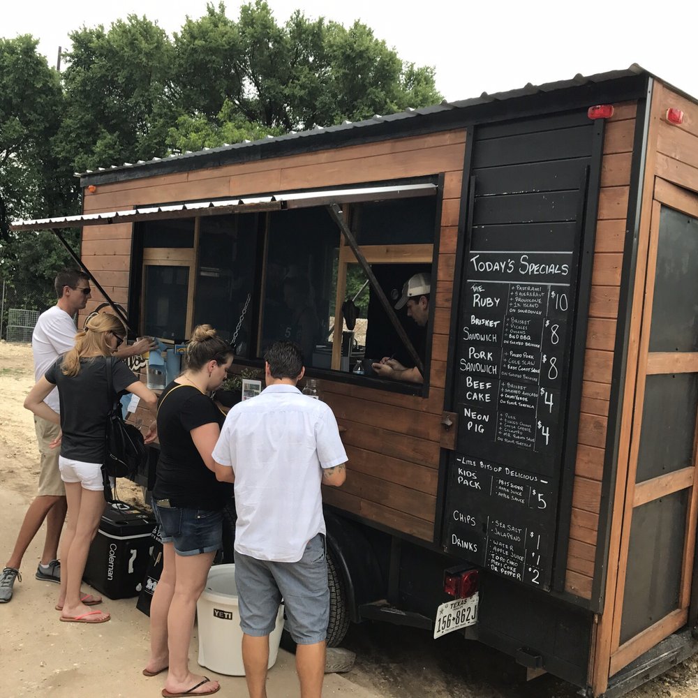 Big Delicious Food - Another exteriors shot - this trailer looks awesome - Food Trucks Near Me