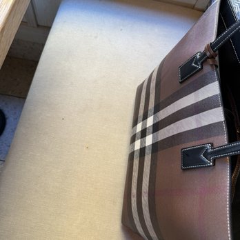Pacific Catch - why is the seat dirty at opening?? it was like rice crumbs - Seafood Near Me - Tustin, California Pacific Catch - why is the seat dirty at opening?? it was like rice crumbs - Seafood Near Me - Tustin, California