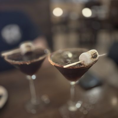 B2 Bistro + Bar by null