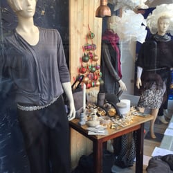 Klara Fischer - Ein Blick ins Schaufenster