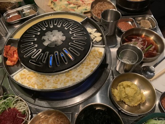 Daldongnae Korean BBQ - MTL Bishop by null