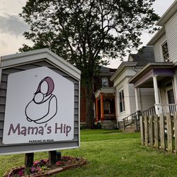 Mama's Hip