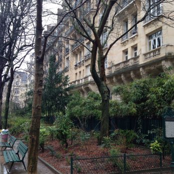 La Tour Eiffel - Beautiful park nearby - Landmarks & Historical Buildings Near Me - Paris, 75