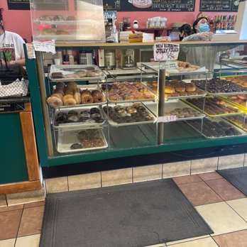 Donuts & Yogurt - Donut and Yogurt - Ice Cream & Frozen Yogurt Near Me - Tracy, California