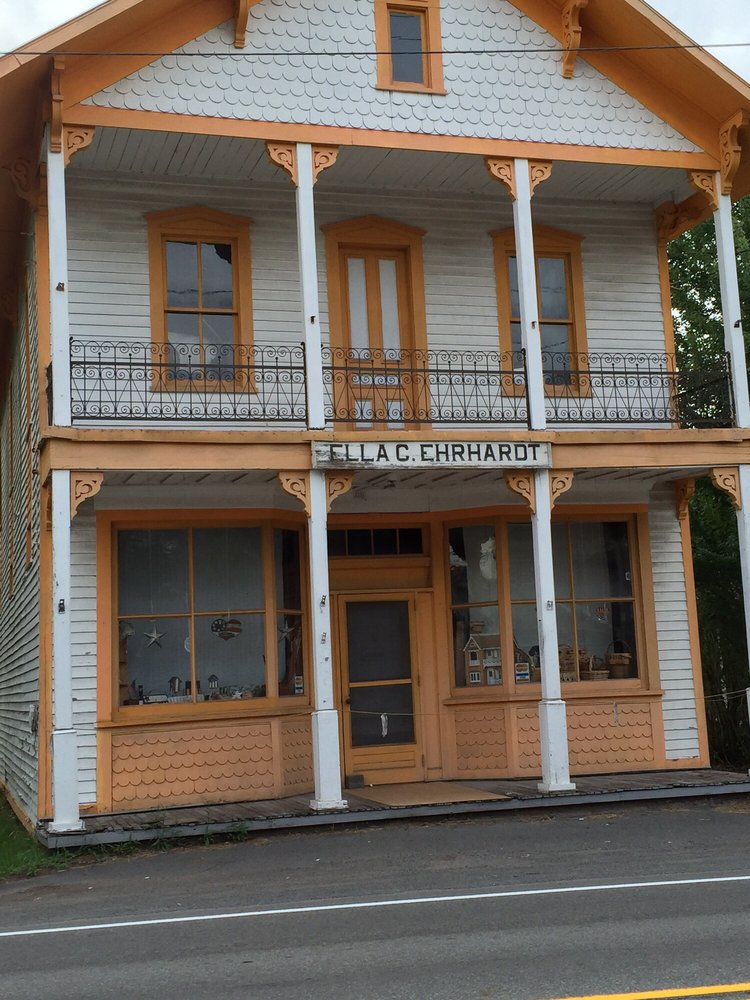Ehrhardt Ella C General Store Logo