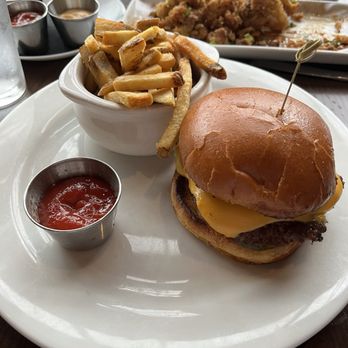 Luna & The Bear - Kitchen & Libation House - Americana Burger - New American Near Me - Minneapolis, Minnesota