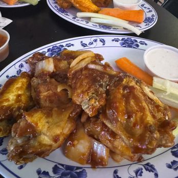 Piper Inn - Chinese seasoned wings - Bars Near Me - Denver, Colorado