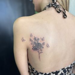 One Way Tattoo - Fine line flower