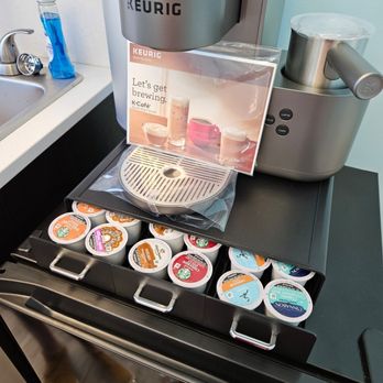 So CHIC Salon - Coffee available as well as wine - Hair Salons Near Me - Germantown, Tennessee So CHIC Salon - Coffee available as well as wine - Hair Salons Near Me - Germantown, Tennessee