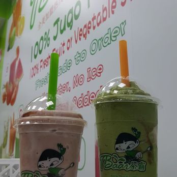 Tbaar - Small Red Bean Smoothie and Large Matcha Green Tea Smoothie with Red Bean - Bubble Tea Near Me - Brooklyn, New York
