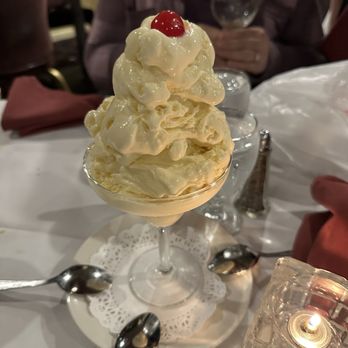 HOBNOB - Banana Banshee - Supper Clubs Near Me - Racine, Wisconsin
