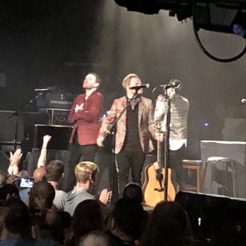 Ryman Auditorium - Shinedown after performing a song completely unplugged with no Mic. - Music Venues Near Me - Nashville, Tennessee