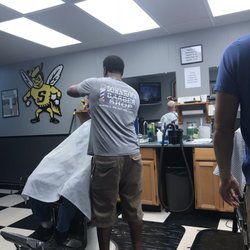 Downtown Barber Shop - Franklin