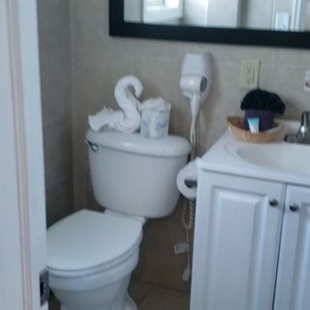 Murphy's River Lodge - Bathroom - Hotels Near Me - Estes Park, Colorado