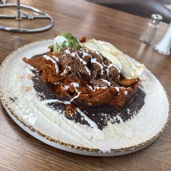 Madres Brunch - Chilaquiles rojos con birra - Breakfast & Brunch Near Me - Whittier, California Madres Brunch - Chilaquiles rojos con birra - Breakfast & Brunch Near Me - Whittier, California