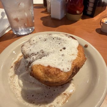 Clarkies Diner - Cinnamon Streusel Muffin - Sandwiches Near Me - Yucaipa, California