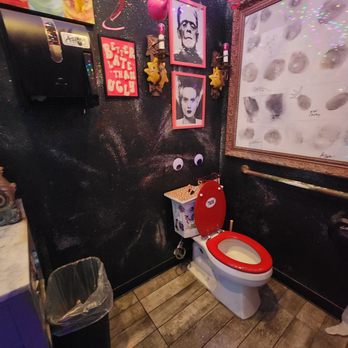 22&Co - Bars Near Me - Key West, Florida