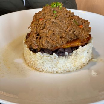Bienmesabe - Pabellon Dish - Venezuelan Near Me - Chicago, Illinois