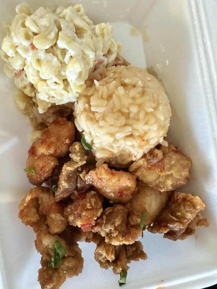 Food from Honolulu Grill