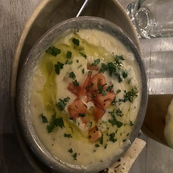 Moku Kitchen - Corn chowder soup - Cocktail Bars Near Me - Honolulu, Hawaii
