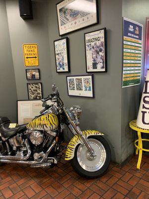 Mike Serio's Poboys by null