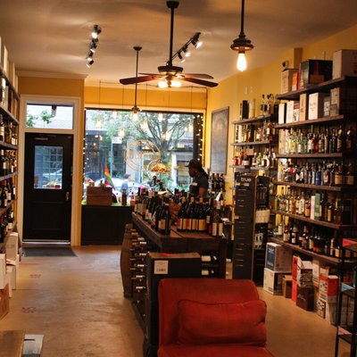 Bottoms Up Wine & Spirits by null