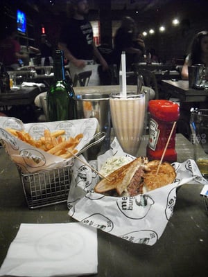 Mel's Burger Bar by null