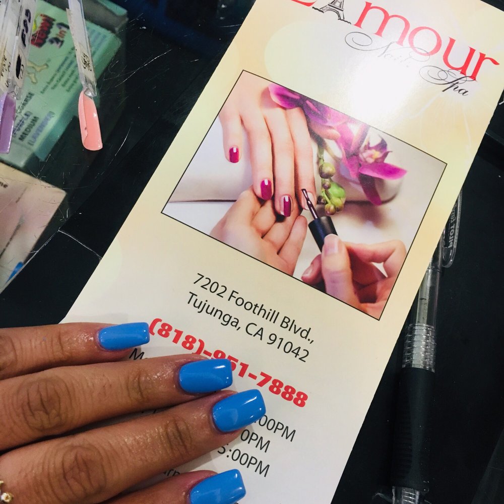 L'Amour Nails Spa - Lightening was off - Nail Salons Near Me - Tujunga, California