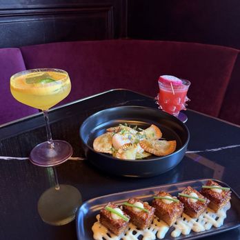 The Eighth - Golden Toast, The Crisp Affair, Midnight Ballerina, The Queen's Remedy - Cocktail Bars Near Me - New York, New York The Eighth - Golden Toast, The Crisp Affair, Midnight Ballerina, The Queen's Remedy - Cocktail Bars Near Me - New York, New York