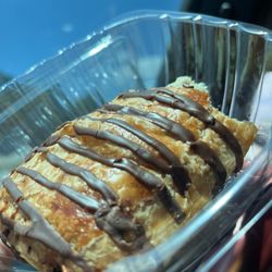 Washington Cafe - Chocolate croissant