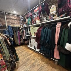 Modern Millie - Inside store