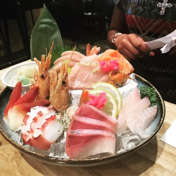 Tom Sushi - Sushi Bars Near Me - Vancouver, British Columbia