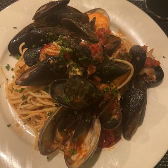 Oltre Mare - Spaghetti Alla Pescatora - Italian Near Me - San Diego, California Oltre Mare - Spaghetti Alla Pescatora - Italian Near Me - San Diego, California