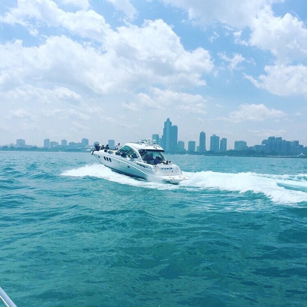 Lake Michigan - Racing a 37ft Carver and being dusted. (: - Beaches Near Me - Chicago, Illinois