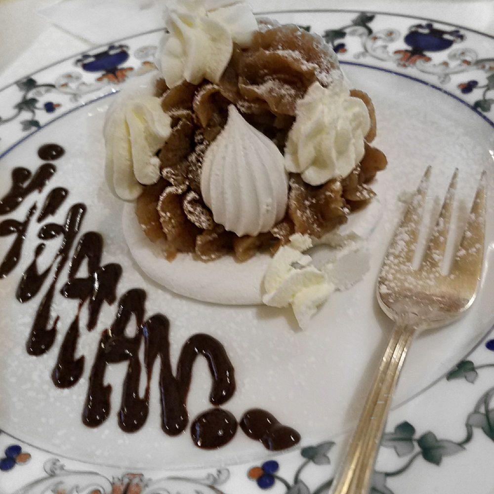 Baratti & Milano - Dessert of the day: chesnut something-or-other - Cafes Near Me - Torino, TO Baratti & Milano - Dessert of the day: chesnut something-or-other - Cafes Near Me - Torino, TO