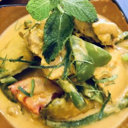 Mingalaba - Pumpkin Yellow Chicken