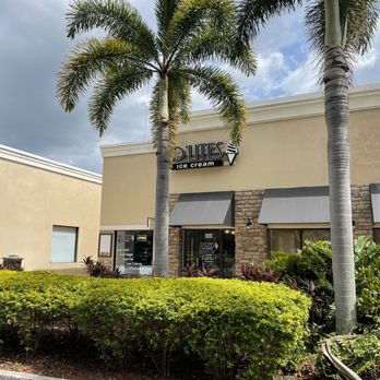 D’Lites Ice Cream - Entrance - Ice Cream & Frozen Yogurt Near Me - Tampa, Florida D’Lites Ice Cream - Entrance - Ice Cream & Frozen Yogurt Near Me - Tampa, Florida
