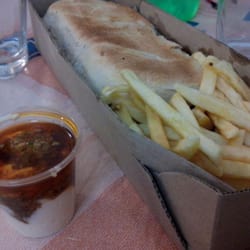 Mariachi - Lomo Macho con su casuela de mayonesa con chimi. Imperdible!