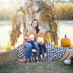 Hog Wild at Howard Farms - Gorgeous photo prop spaces