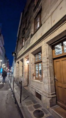 Auberge Nicolas Flamel by null