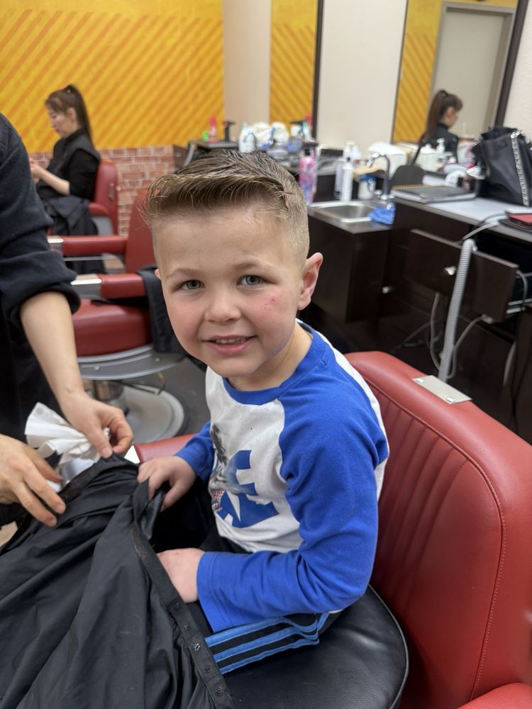 Buckley Barber Logo