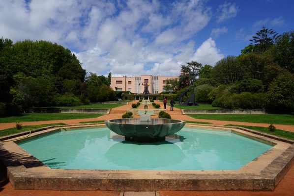 Serralves Museum of Contemporary Art by null