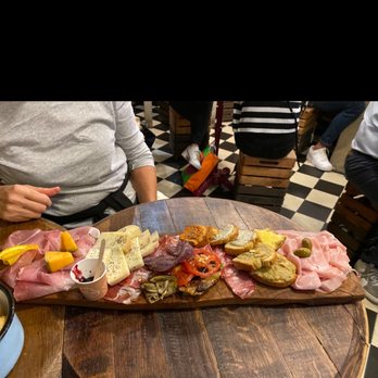 La Prosciutteria - La Prosciutteria - the small €20 meat cheese board - Wine Bars Near Me - Bologna, BO