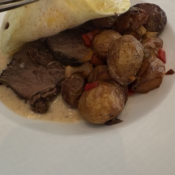 The Southern Gentleman - Braised Short Rib - Gastropubs Near Me - Atlanta, Georgia