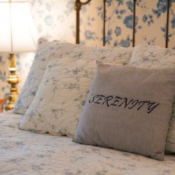 Genesee Country Inn - The blue colors of the Allen Room