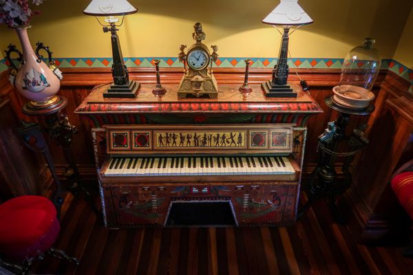 The Armour-Stiner Octagon House by null