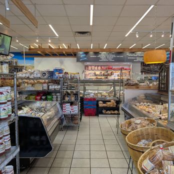 Ceriello Fine Foods - Inside - Meat Shops Near Me - Williston Park, New York Ceriello Fine Foods - Inside - Meat Shops Near Me - Williston Park, New York