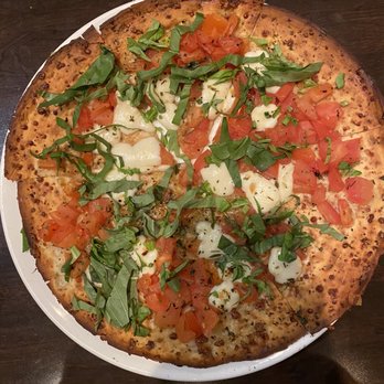 Oliveto Italian Bistro - So delicious Margherita pizza - Italian Near Me - Tulsa, Oklahoma Oliveto Italian Bistro - So delicious Margherita pizza - Italian Near Me - Tulsa, Oklahoma