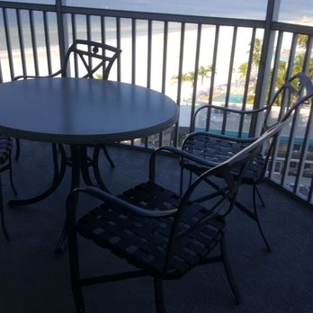 DiamondHead Beach Resort - Patio furniture - Hotels Near Me - Fort Myers Beach, Florida DiamondHead Beach Resort - Patio furniture - Hotels Near Me - Fort Myers Beach, Florida