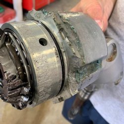 Boats by George - Bolts were never tightened by Volvo properly
